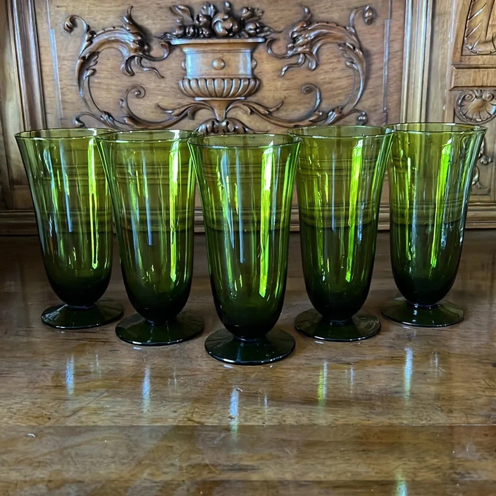 Pilsner Mid-Century Green Goblets / Tumblers 5 Total - Picture 1 of 12